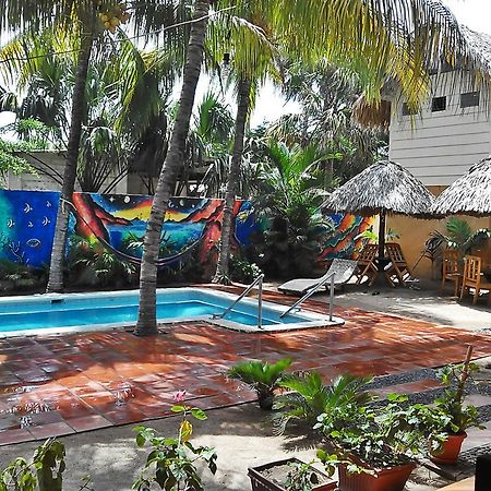 Hotel Los Cobanos Village Lodge Bagian luar foto