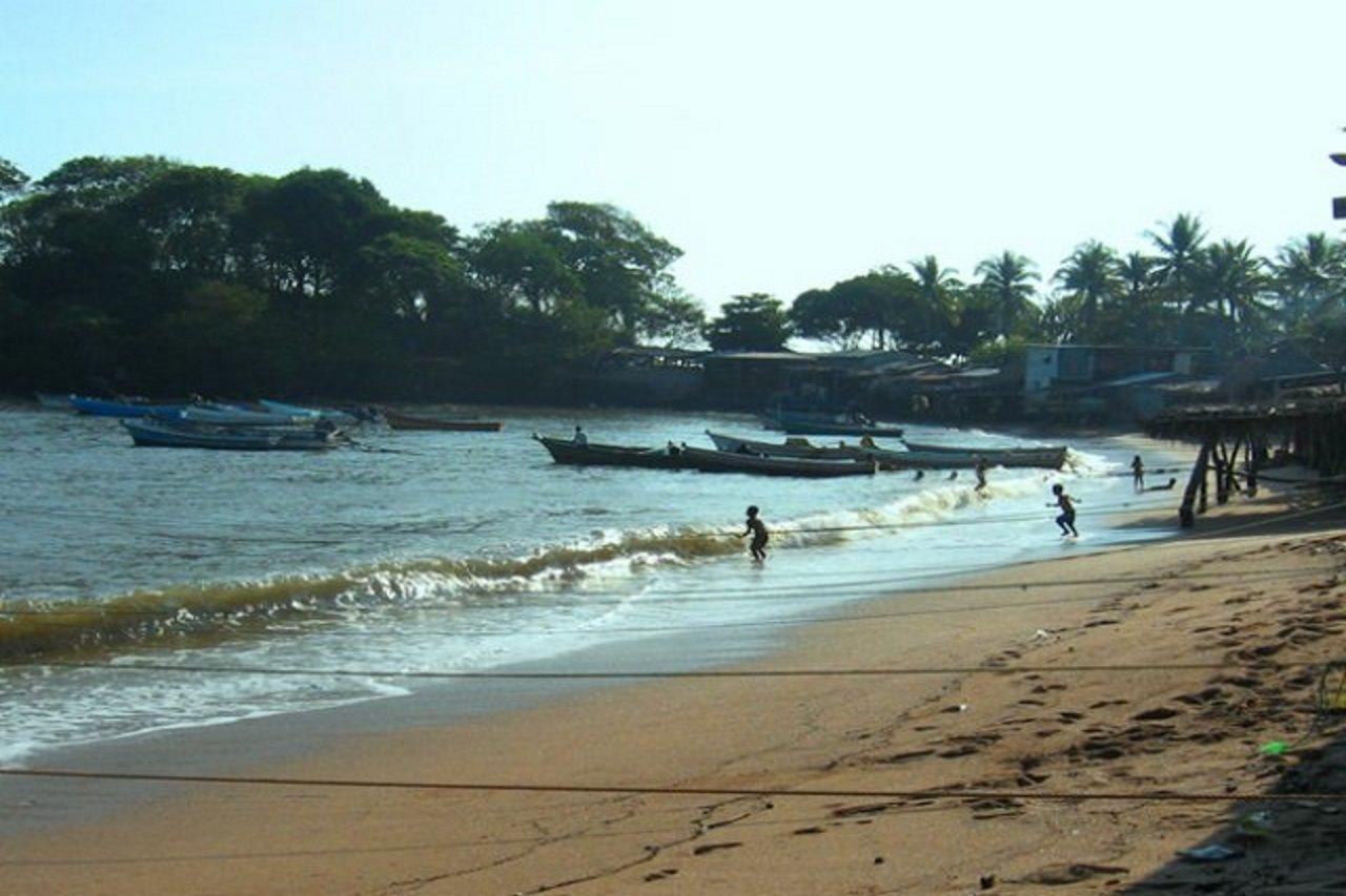 Hotel Los Cobanos Village Lodge Bagian luar foto