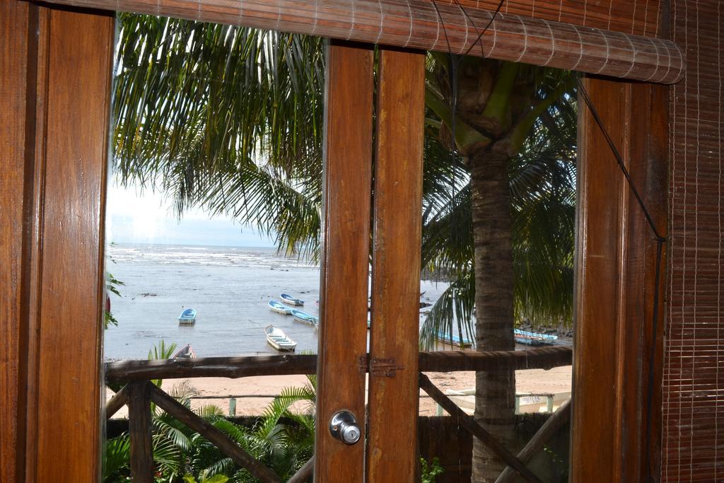 Hotel Los Cobanos Village Lodge Ruang foto